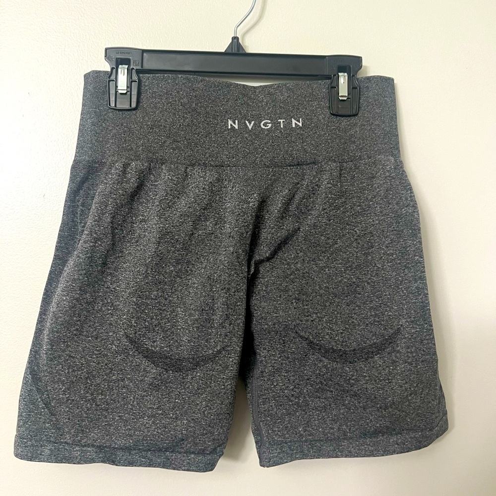 NVGTN contour seamless workout shorts. Size medium.